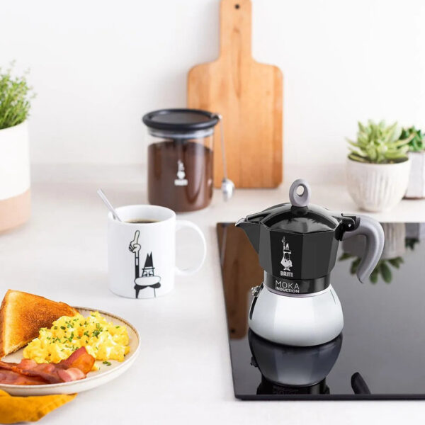 Гейзерна кавоварка Bialetti Moka Induction 6 cup (280 мл.)