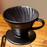 Пуровер Hario V60 02 керамічний матовий чорний