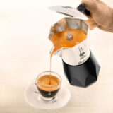 Гейзерна кавоварка Bialetti New Brikka 2 cup (100 мл.)